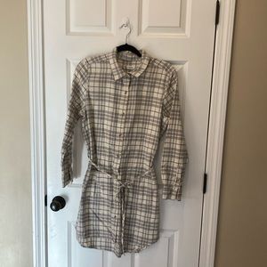 Women’s dress by carve designs gray cream check.